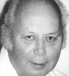 Atribut Hukum L. Pospisil